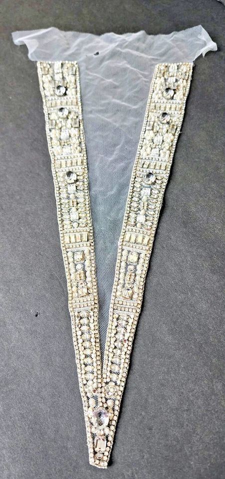 Juego de apliques en V de cristal y perla de Swarovski - adorno de diseñador austriaco Foto 1 de 4