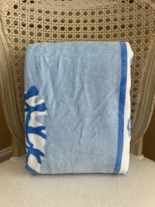 Telo mare Pottery Barn bambini Lilly Pulitzer blu cavalluccio marino 32”x64” nuovo senza etichette OB - Foto 1 di 6