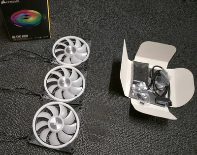 CORSAIR QL120 RGB Kit - Bild 1 von 4