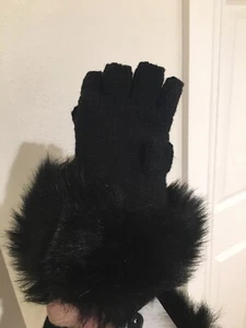 New Surell Faux Fur Medium Mittens MSRP $100 - Picture 1 of 6