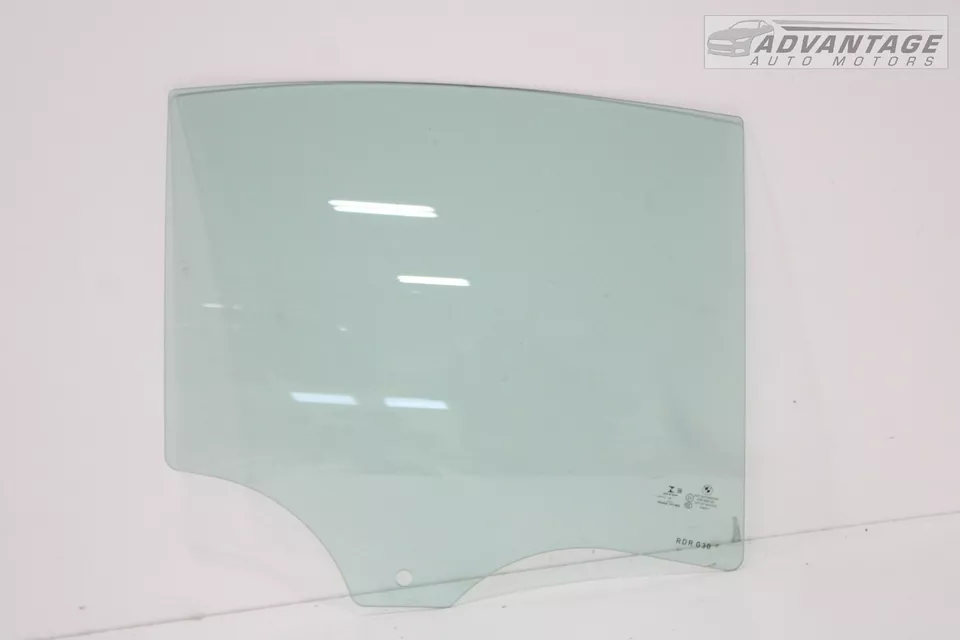2017-2020 BMW 530I G30 REAR RIGHT SIDE DOOR WINDOW GLASS 43R-000191 OEM - Image 1 of 4