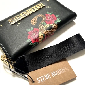 NWT STEVE MADDEN Zip Around Long Wallet Wristlet Snake Reptile Flowers Tattoo - Picture 1 of 6