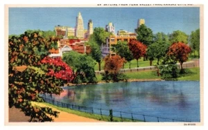 Skyline da PENN VALLEY PARK Kansas City, MO lino - Cartolina postale - Foto 1 di 2