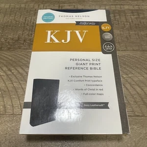 New KJV Personal Size Giant Print Reference Bible Thomas Nelson Navy Leathersoft - Imagen 1 de 6