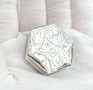 Vintage sechseckige geschnitzte Pillendose 925 Sterling Silber 12,6 g - Bild 1 von 10