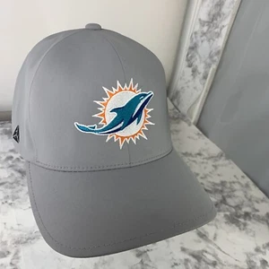 Sombrero ajustado de los Miami Dolphins S/M Woodbridge usado en excelente estado - Imagen 1 de 4