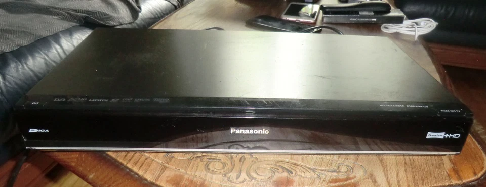 GRABADORA HDD Panasonic DMR-HW120 Freeview SD/USB/500 GB Foto 1 de 4
