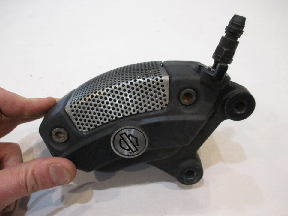 Pinza de freno delantera derecha Harley Davidson Road Glide 2012 Foto 1 de 4