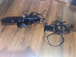 Sensor de movimiento Xbox 360 Kinect - Incluye cable de alimentación - Imagen 1 de 3