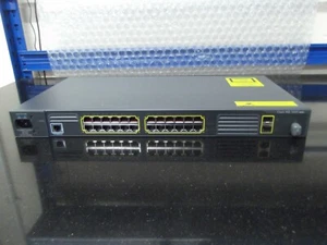 Commutateur d'accès Ethernet Cisco ME 3400 série ME-3400-24TS-A 24 ports + 2 SFP - Photo 1/4