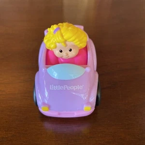 Fisher Price Little Peoplegirl in pink car 2009 MATTEL - Picture 1 of 8