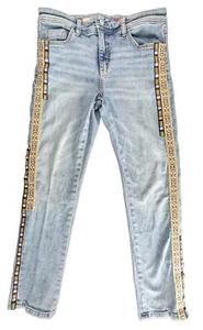 Pilcro Jeans Women's Size 29 Slim Boyfriend Crop Embellished Boho Blue Denim - Picture 1 of 11