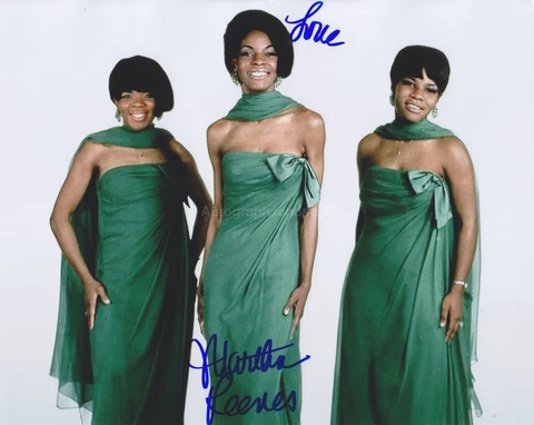 Martha Reeves HAND SIGNED 8x10 Photo Autograph Dancing In The Street Jimmy Mac E Cover