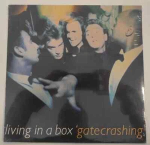 LIVING IN A BOX - Gatecrashing - LP Vinyl Italy 1989 Nuovo Sigillato - Imagen 1 de 2
