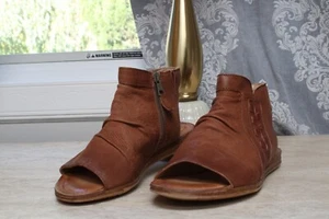 Miz Mooz - Wide Width Leather_Ruched Sandals - Flaire - Brandy - EU 36W - Picture 1 of 9