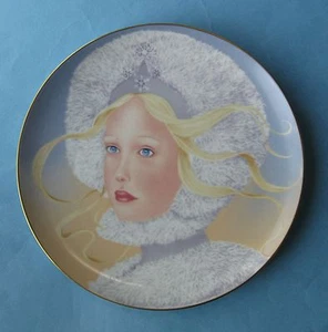 HUTSCHENREUTHER VALENZA PRINCESS SNOWFLAKE Woman Face Decor Porcelain PLATE Box - Picture 1 of 4