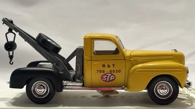 Solido 1940 Yellow Dodge STP Wrecker 1/43 Scale Diecast - Image 1 of 4