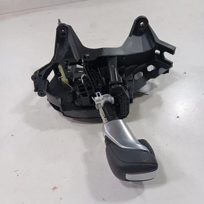 Palanca de cambios transmisión Nissan Altima 2023 2022 2021 2020 2019 Foto 1 de 4