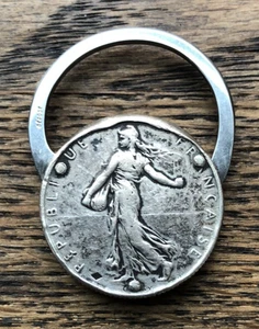 Vintage 60er oder 70er Jahre französischer 1/2 Half Franc "La Semeuse" Münze Schlüsselanhänger Schlüsselring - Bild 1 von 11