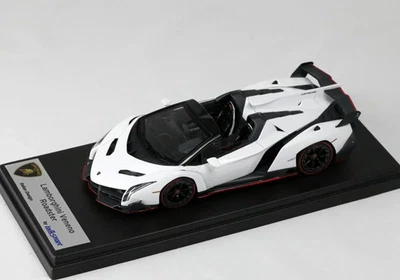 LOOKSMART 1/43 Lamborghini Veneno Coupe LS429F Resin Model Limited 80pcs - Image 1 of 3