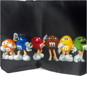 M&M’s World große Beuteltasche Tasche bunte doppelseitige Grafik Reißverschluss Oberteil neu mit Etikett - Bild 1 von 11