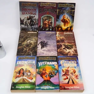 Forgotten Realms - Hunters Blade, Maztica, and Moonshae Trilogies - 9 Book Lot - Imagen 1 de 5