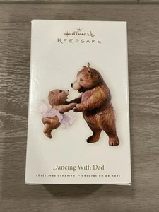 Hallmark Bailando con Papá Ornamento de Recuerdo 2008 Osos de Papá e Hija - Imagen 1 de 7