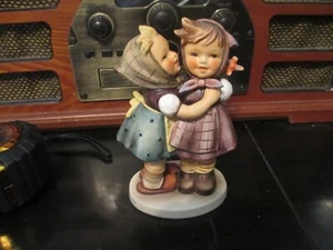 Hummel ~ Telling Her a Secret Two Girls #196/0  (1964-1972) Goebel Figurine - Picture 1 of 4