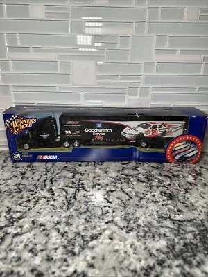 Kevin Harvick GM Goodwrench Service Plus 1:64 Trailer Rig #29 Kevin Harvick - Image 1 of 4