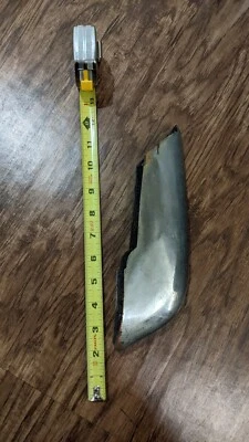 Chevrolet Caprice Impala Biscayne 1966 parachoques delantero izquierdo protector de matrícula Foto 1 de 4