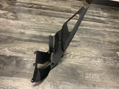 Cubierta del panel interior delantero derecho Kawasaki EX650 650 Ninja 2012-16 OEM  Foto 1 de 4