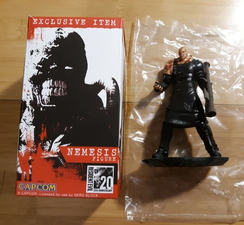 Nerd Block Exclusive Resident Evil 3 20th Anniversary Nemesis 4.5" Figure W/ Box Cover