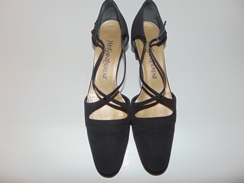 SAINT LAURENT (YSL) Vintage Yves Saint Laurent nero raso T strap tacchi (taglia ~ 81 2 stretto US)