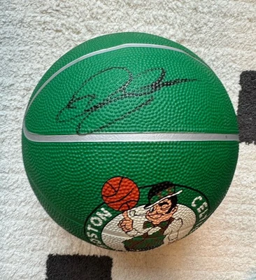 BALONCESTO NBA FIRMADO POR CELTICS RAY ALLEN Foto 1 de 4