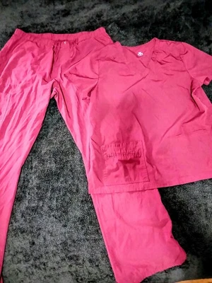 Conjuntos Exfoliantes Mujer Pantalón Acampanado (Rojo Vino) Talla L Foto 1 de 4