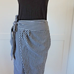 New COUNTRY ROAD sz 8 black check faux wrap skirt knee length RRP $139 - Picture 1 of 18