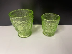 2er Set Windlicht Kerzenhalter limettengrün evtl. Uranglas? - Bild 1 von 6