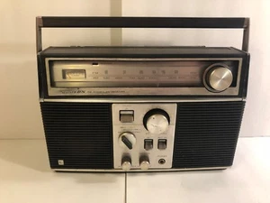 Lloyd's Electronics FM Stereo AM Receiver Modell Nr. N736 Ghettoblaster Ghettoblaster - Bild 1 von 10