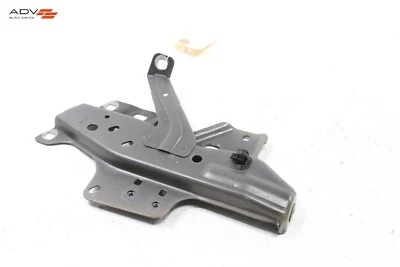 2022 - 2024 Nissan Pathfinder suporte de montagem de para-lama dianteiro esquerdo fabricante de equipamento original - Imagem 1 de 4