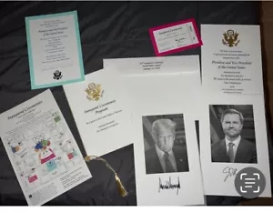 Paquete de mapa de boleto rosa invitaciones conmemorativas de inauguración Trump Vance 2025 - Imagen 1 de 23