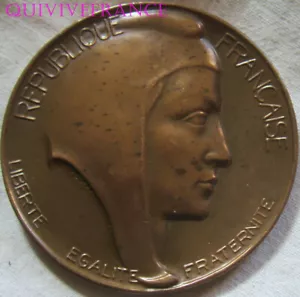 MED14437 - MEDAILLE ALICE SAUNIER-SEITÉ 1977 - MARIANNE DE COEFFIN - Imagen 1 de 5