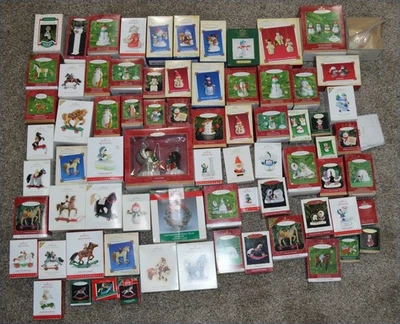 Lote mixto de 75 adornos de recuerdo de sello - muñeco de nieve, amigos helados y caballos Foto 1 de 4