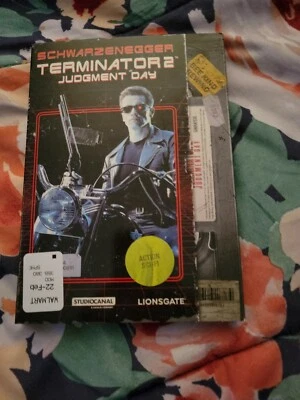 Terminator 2: Judgment Day Walmart Exclusive Retro VHS Slipcover (DVD) - Image 1 of 2