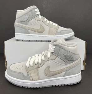Nike W Air Jordan 1 Mid SE Particle College Grey DO7139-002 Wmns Size 5.5 - Picture 1 of 12