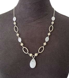 White Swirl Bead Necklace W/ Silver-toned Large Link Chain, lobster clasp - Picture 1 of 5