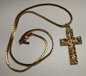 Kreuz auf 16" Monet signiert goldfarben Metall Thailand Vintage Halskette - Bild 1 von 3