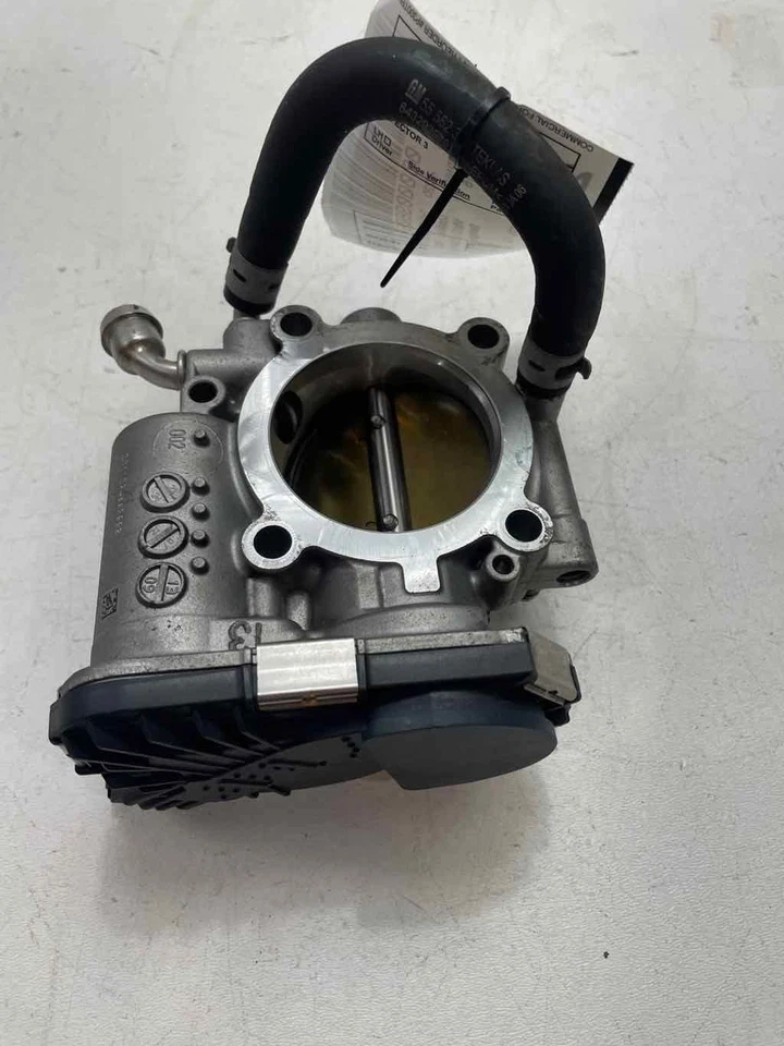 Conjunto de válvula de carrocería del acelerador 55561495 para Chevrolet Sonic 2012-2018 1,8 l Foto 1 de 4