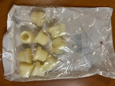 1/2" MPT Hex Male Taper Pipe Plug - NYLON - 10 Pack - Image 1 of 2