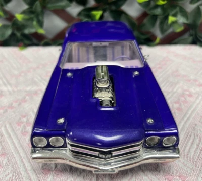 ERTLE AMERICAN MUSCLE STREET MACHINES ‘70 CHEVELLE PURPLE 1:18 SCALE DIE CAST - Image 1 of 4