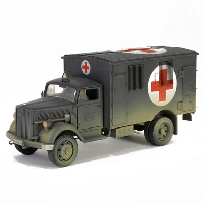 Ambulancia Forces of Valor 1/32 Opel Blitz automóvil 305 RAL7021 gris oscuro - 801101B Foto 1 de 4